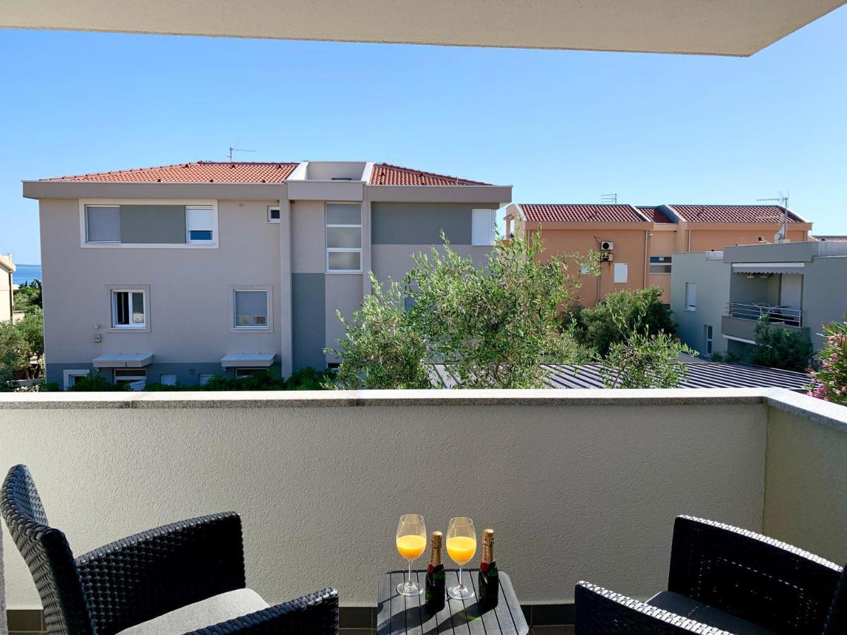 Fantasy Classic Maisonette II Novalja Exterior photo